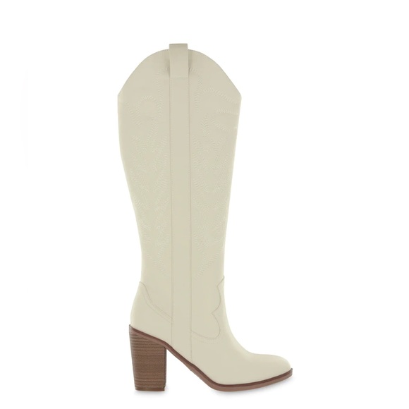 MIA Dakota White Cowboy Boots - Picture 3 of 7